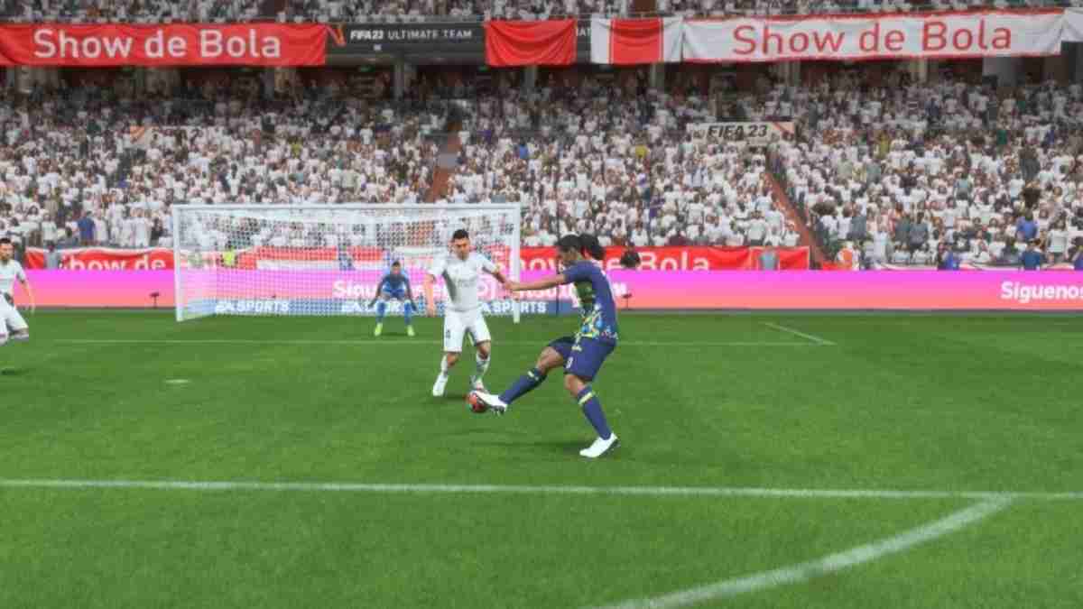 FIFA 23 Trivela Nasıl Yapılır? Nasıl Atılır? Rabona Nasıl Yapılır?