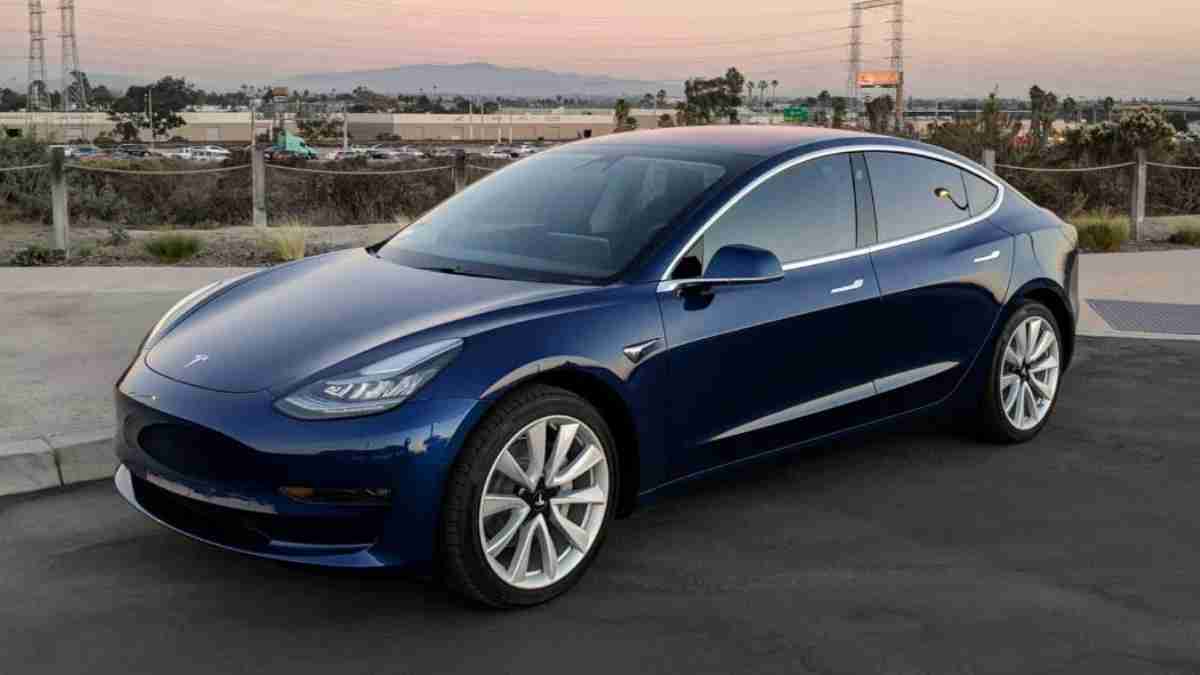 Tesla model 3 türkiyeye ne zaman gelecek? gelecek mi?