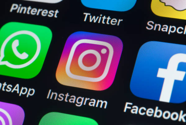 Instagram, Yapay Zeka Destekli Arka Plan Kaldırma Özelliğini Tanıttı