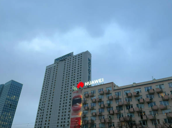 Huawei Nova 12 Serisi Büyük Talep Gördü: Stoklar Hızla Tükendi!