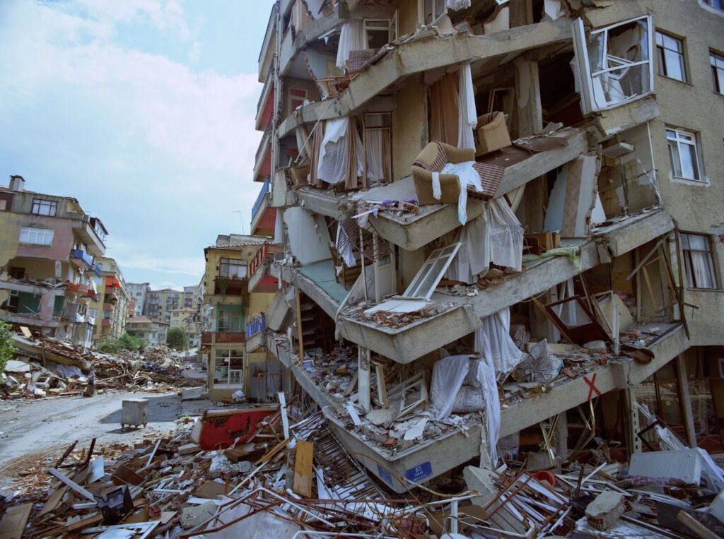 Deprem Neden Olur? Depreme Karşı Nasıl Önlem Alınmalı?