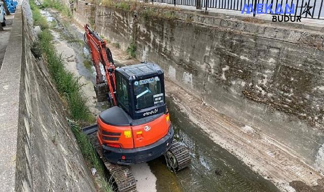 Büyükşehir, Muğla’da 1200 Kilometre Dere Temizliği Yaptı