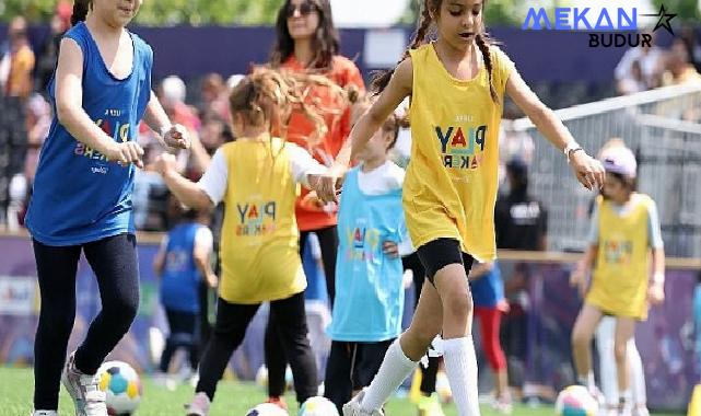 Disney Kız Çocuklarına UEFA Playmakers ile Futbol Heyecanı Yaşatıyor