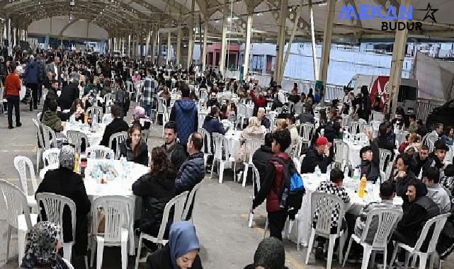 Nilüfer’de ilk iftar sofrası İhsaniye’de kuruldu