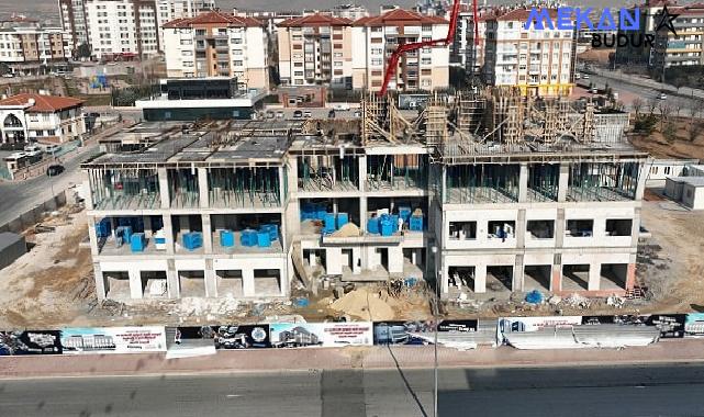 Selçuklu Belediyesi tarafından Konya’ya kazandırılacak olan Toplum Ruh Sağlığı Merkezi ve Sağlıklı Hayat Merkezi’nde yapım çalışmaları aralıksız devam ediyor