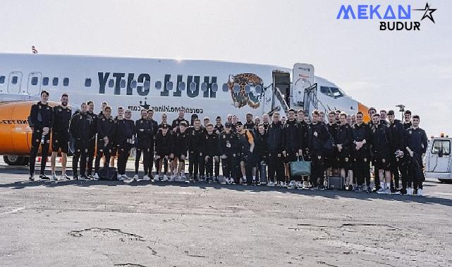 “Tigers on Tour” Hazırlık Kampı Hull City Corendon Uçağıyla Antalya Havalimanı’nda