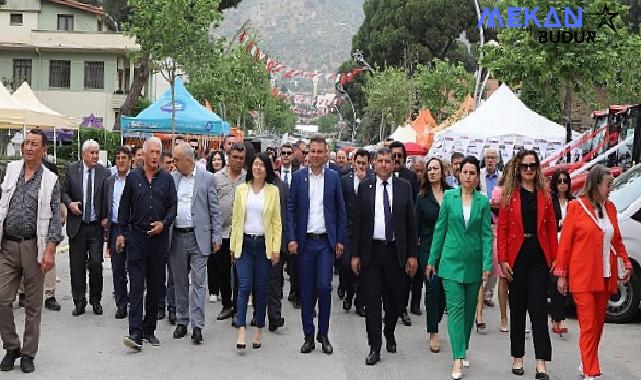 Bayındır Uluslararası Çiçek Festivali 25. Kez Kapılarını Açtı