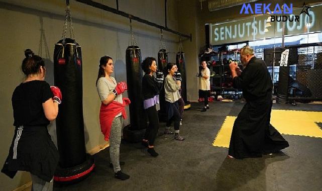Beylikdüzü Belediyesi, ilçedeki kadınların mental ve fiziksel güçlenmeleri amacıyla öz savunma eğitimleri düzenliyor