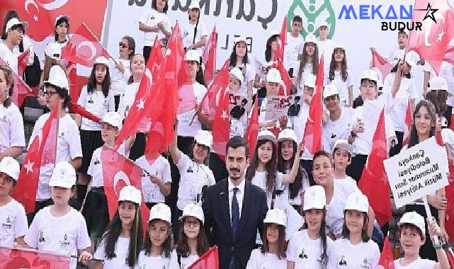 Çankaya Belediyesi, 23 Nisan Ulusal Egemenlik ve Çocuk Bayramı’nı birbirinden renkli etkinliklerle, ilçenin dört bir yanında coşkuyla kutladı