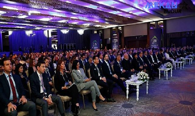 Dünya Liderleri Uludağ Ekonomi Zirvesi’nde! Uludağ Ekonomi Zirvesi’nin açılış konuşmasını Hazine ve Maliye Bakanı Mehmet Şimşek yapacak