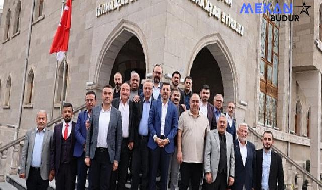 Nevşehir Belediye Başkanı Rasim Arı, 31 Mart Mahalli İdareler Seçimleri’nin ardından görevlerini sürdüren ve yeni seçilen muhtarlarla bir araya geldi