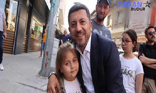 Nevşehir Belediye Başkanı Rasim Arı, Belediye Caddesi’nde esnaf ziyaretlerinde bulundu, vatandaşlarla bir araya geldi