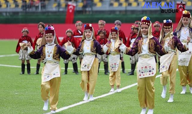 Aliağa’da Coşkulu 19 Mayıs Kutlaması