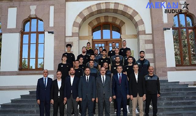 Başkan Altay: Konya Büyükşehir Belediyespor Basketbol Takımı Bundan Sonra da Yanınızda Olmaya Devam Edeceğiz