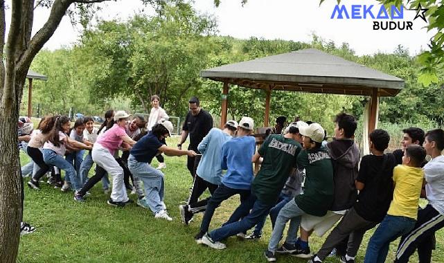 Bilgi Evi Öğrencileri Yılın Yorgunluğunu Geleneksel Piknik Etkinliğiyle Attılar