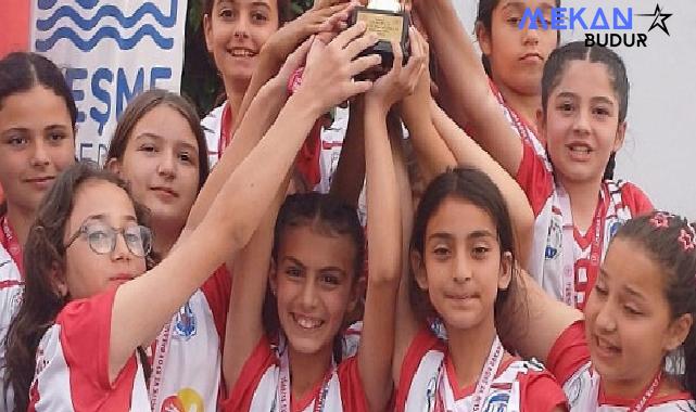 Bu yıl 17.si düzenlenen Yarımada Spor Oyunlarına katılan Efes Selçuklu sporcular, çeşitli derecelerde ödül alarak madalya ve kupalarla ilçeye döndüler.