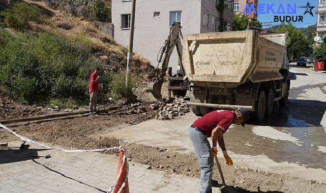 Edremit Belediyesi yol çalışmalarına hız verdi