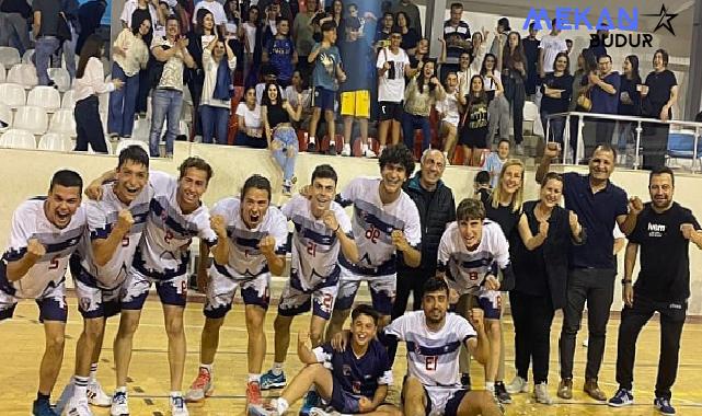 Efes Selçuk Belediyesi bünyesinde kurulmuş olan Efes Selçuk Salon Sporları Kulübü şampiyon oldu