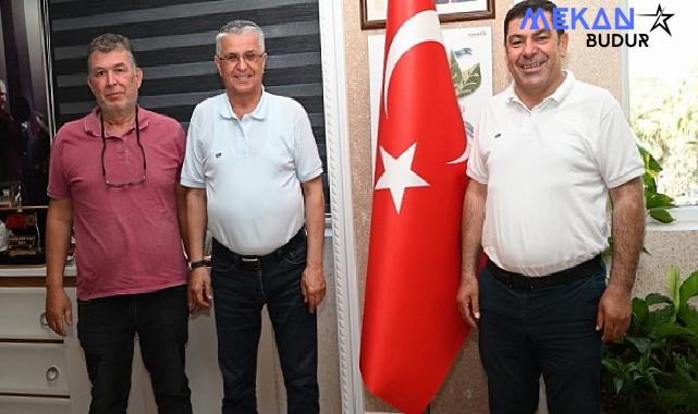 İYİ Parti İlçe Başkanı Hüseyin İnan, Kemer Belediye Başkanı Necati Topaloğlu’na nezaket ziyaretinde bulundu