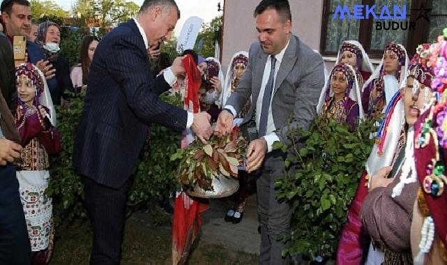 Kocaeli Büyükşehir Belediye Başkanı Tahir Büyükakın, Hıdırellez Bayramı nedeniyle bir kutlama mesajı yayınladı