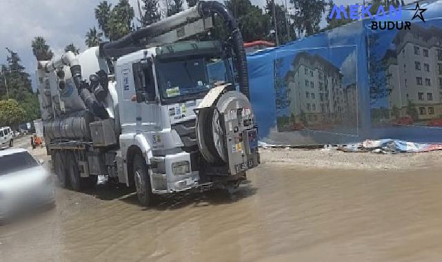 Konya Büyükşehir Ekipleri Hatay’da Sel ve Su Baskınlarına Müdahale Ediyor