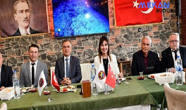 Malkara Belediye Başkanı Nergiz Karaağaçlı Öztürk Muhtarlarla Kahvaltı Programında Bir Araya Geldi