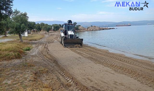 Milas Belediyesi yaz döneminin gelmesiyle sahil mahallelerimizde gerçekleştirdiği çalışmalarla alanları sezona hazırlıyor