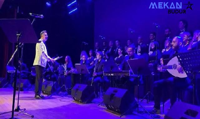 Sağlık çalışanları hayatını kaybeden meslektaşlarının çocuklarına eğitim desteği için konser verdi