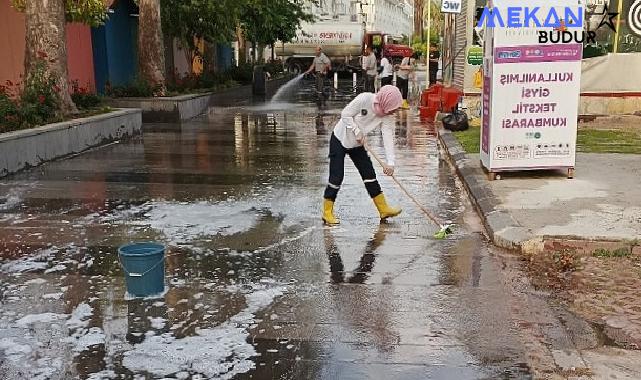 Sanat Sokağı’nda temizlik çalışması