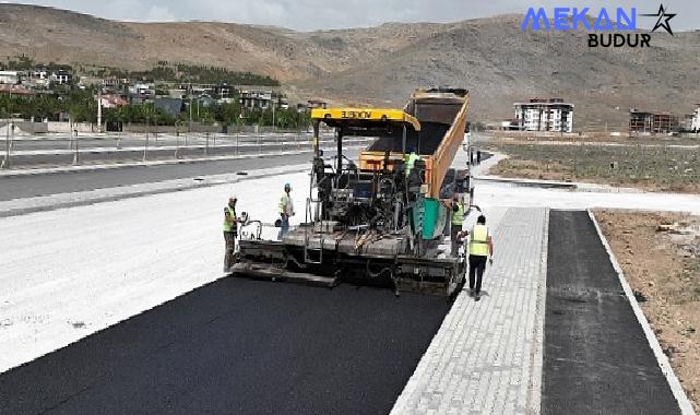 Selçuklu Belediyesi 2024 yılı asfalt ve altyapı sezonunu sıcak asfalt çalışmalarıyla açtı