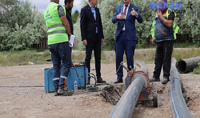 Sivas Belediye Başkanı Dr. Adem Uzun bir yandan tebrik ziyaretlerini kabule devam ederken bir yandan da saha çalışmalarına hız kazandırdı