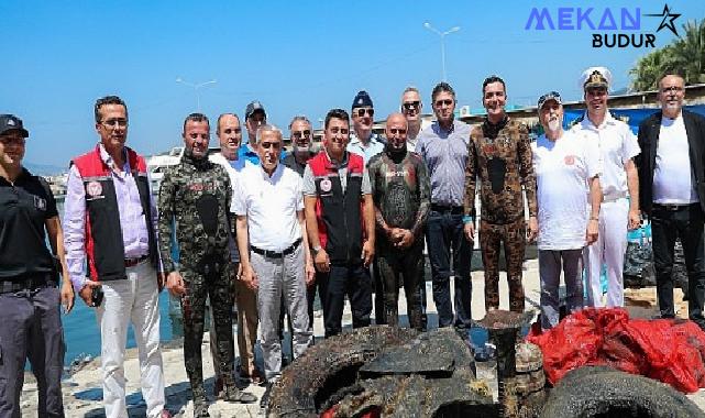 Aliağa’da Deniz Dibi Temizliği Yapıldı