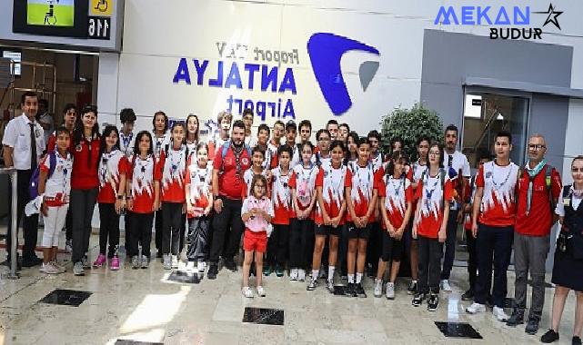 Antalya Büyükşehir izcileri havalimanını gezdi