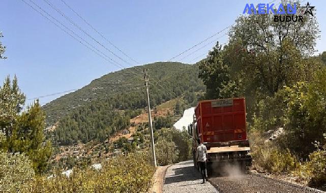 ASAT Gazipaşa’da bozulan yolları asfaltladı