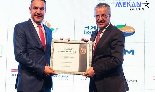 Başkan Topaloğlu AGC ödül törenine katıldı