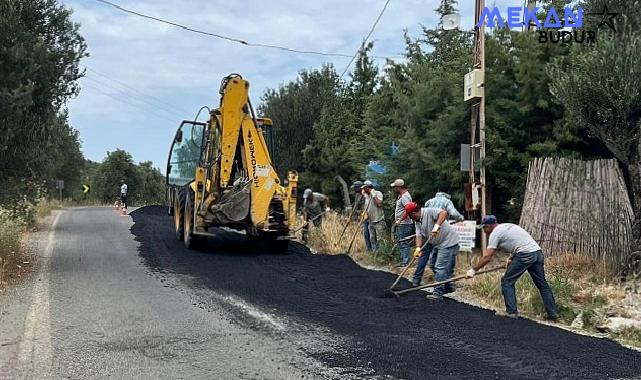 Burhaniye Belediyesi Fen İşleri Müdürlüğü ekipleri tarafından asfalt yama çalışmalarıyla onarıldı