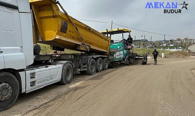 Çayırova Millet Bahçesi’nin çevre yolları asfaltlanıyor