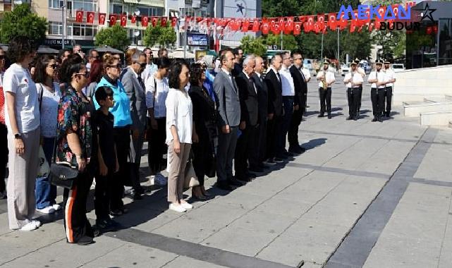 Çevre Haftası kutlamaları çelenk töreniyle başladı