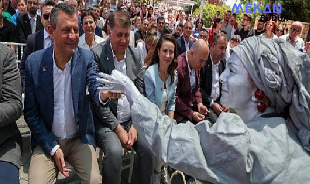 CHP Genel Başkanı Özgür Özel, Bornova Kiraz Festivali’nde konuştu: “İzmir ikinci memleketim”