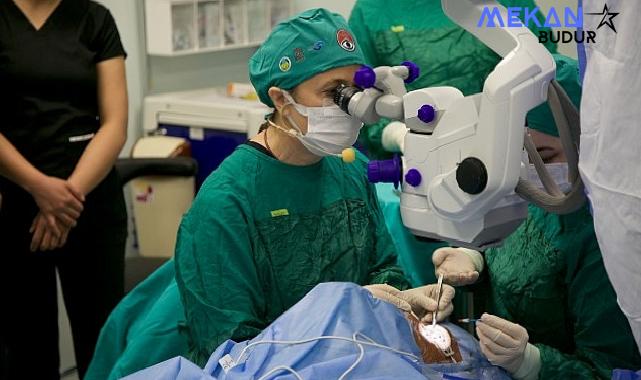 Göz hekimleri Ankara’da 4 gün boyunca canlı yayında 70 ameliyat yapacak