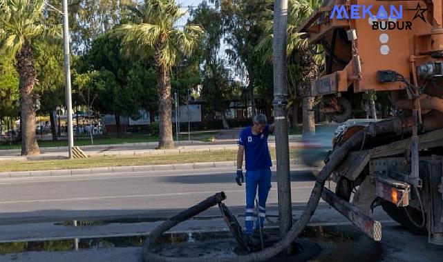 İzmir’in altyapı hatlarında temizlik seferberliği