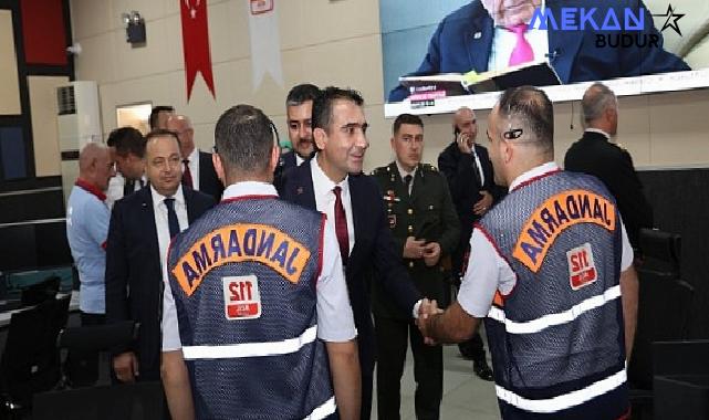 Karaman Belediye Başkanı Savaş Kalaycı, valilik tarafından düzenlenen bayramlaşma programına katıldı