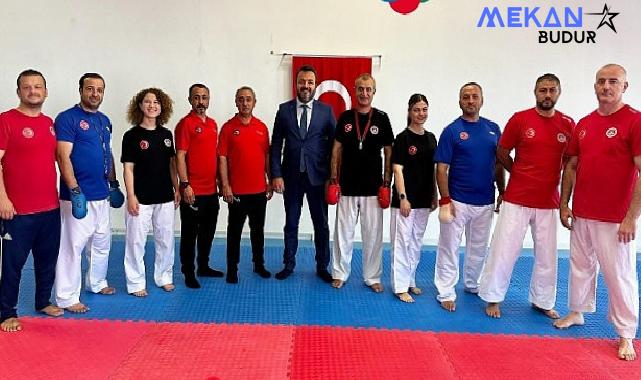 Kemer Belediyesi Karate Antrenörü Akar, milli takım kampında