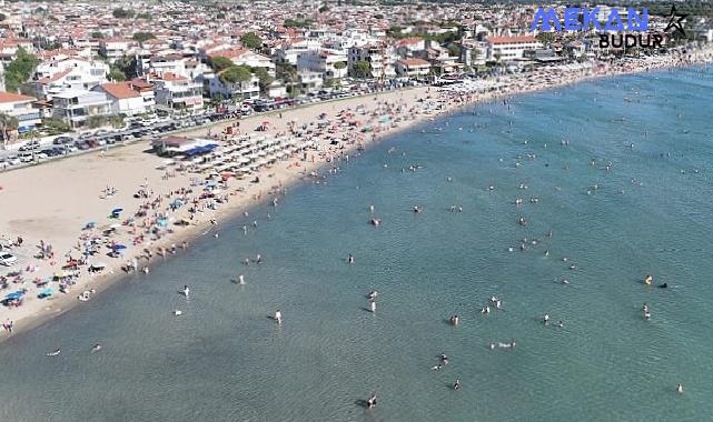 Kurban Bayramı dolayısıyla tatili fırsata çeviren binlerce turist, Körfezin İncisi Burhaniye’ye akın etti