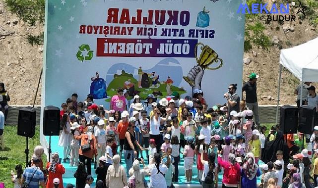 Selçuklu Belediyesi’nin toplumda sıfır atık bilinci oluşması adına düzenlediği “Okullar Arası Sıfır Atık Yarışması”nın ödül töreni gerçekleşti