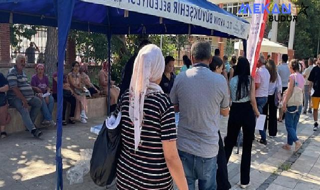 Aydın Büyükşehir Belediyesi, bugün gerçekleştirilen Kamu Personeli Seçme Sınavı (KPSS) öncesinde, memur adaylarını yalnız bırakmadı