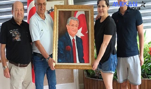 Başkan Topaloğlu’na yağlı boya tablo hediye edildi