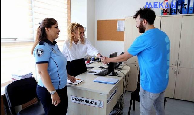 Bayraklı Belediyesinde esnaf masası kuruldu