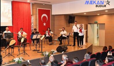 Çiğli Belediyesi Bağlama Kursiyerlerinden Eşsiz Konser