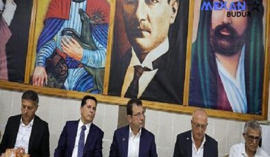 Ekrem İmamoğlu ve Esenyurt Belediye Başkanı Ahmet Özer ile Kıraç Cemevi’nde Alevi vatandaşların Muharrem matemi lokmasına ortak oldu